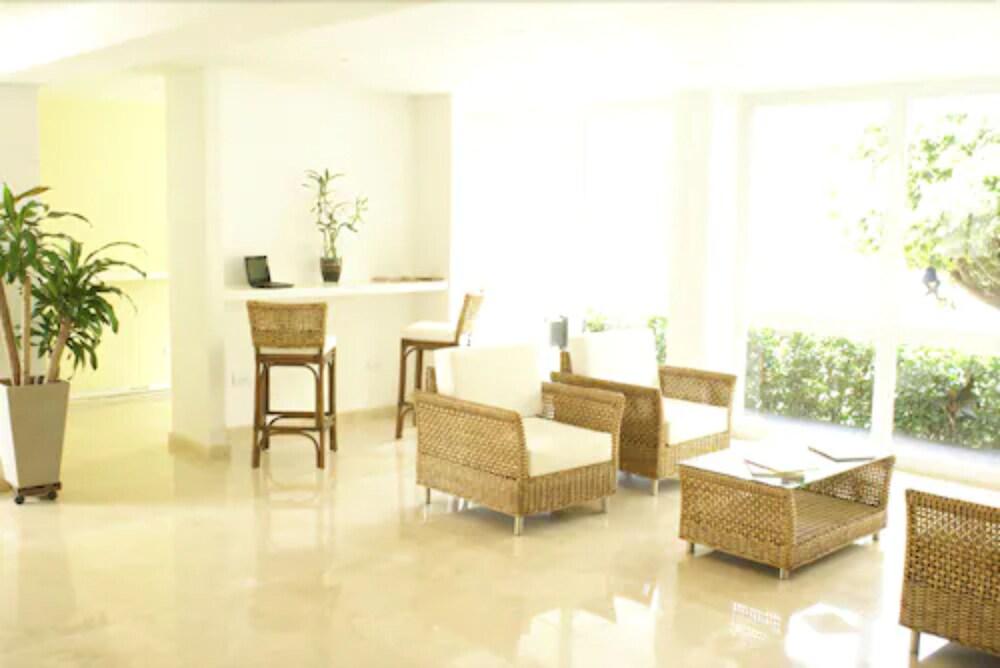Vallclaire Suites Barranquilla  Extérieur photo